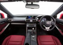 2019 Lexus IS Interior