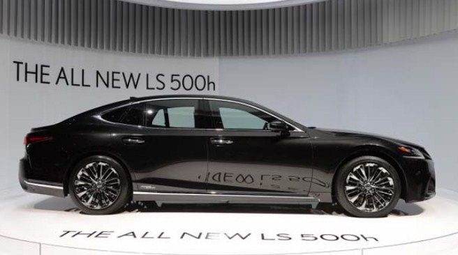2020 Lexus LS 500h Exterior