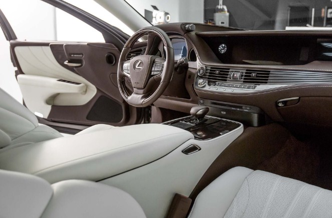2020 Lexus LS Interior