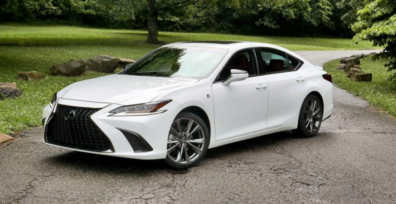 Lexus es 300h 2021