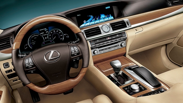 2021 Lexus ES Hybrid Interior