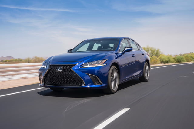 2021 Lexus ES Manual