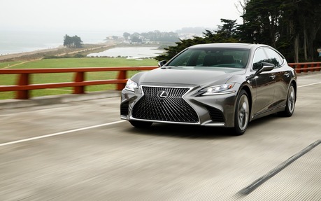 2021 Lexus LS SeriES Engine