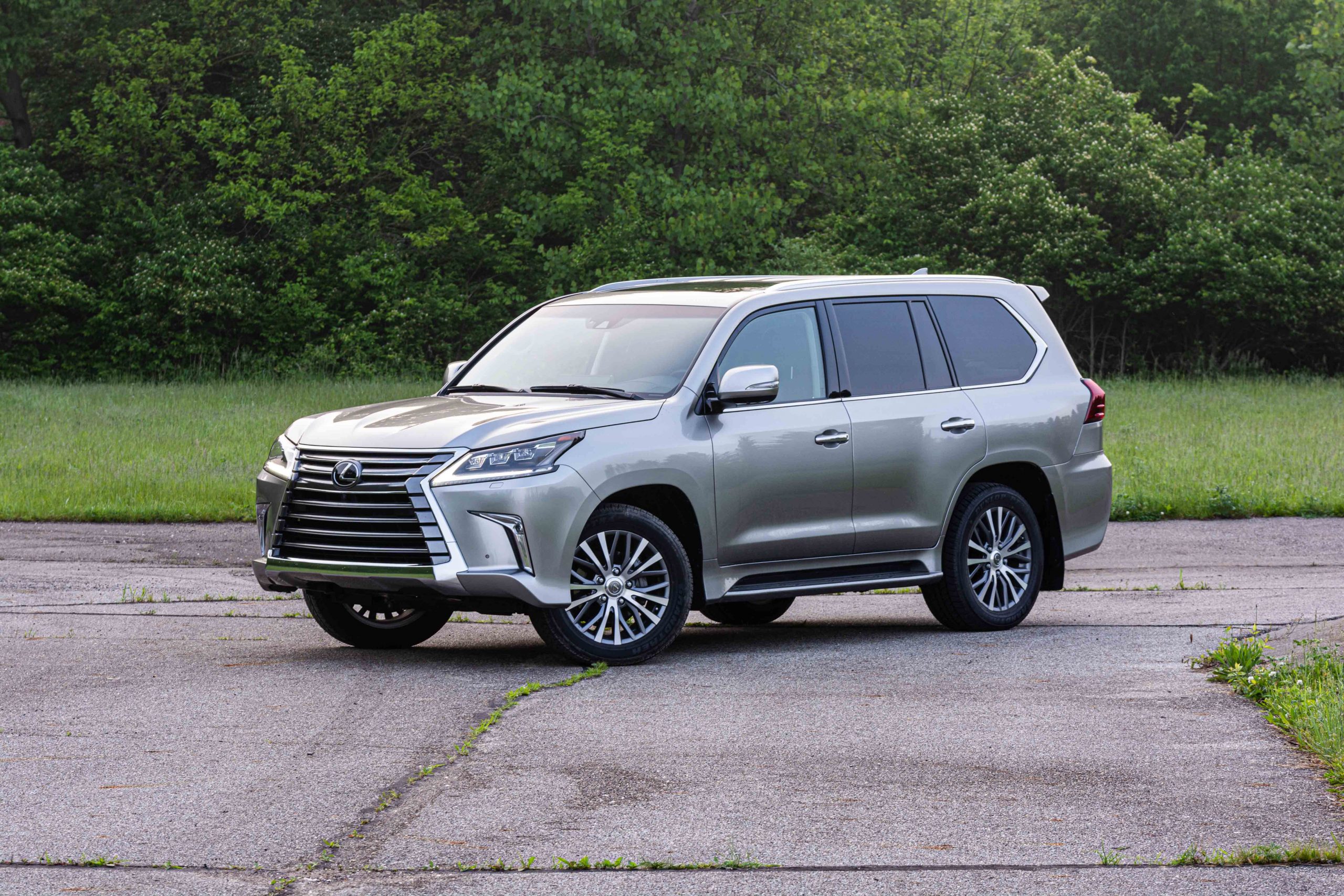 Lexus lx 570 фото