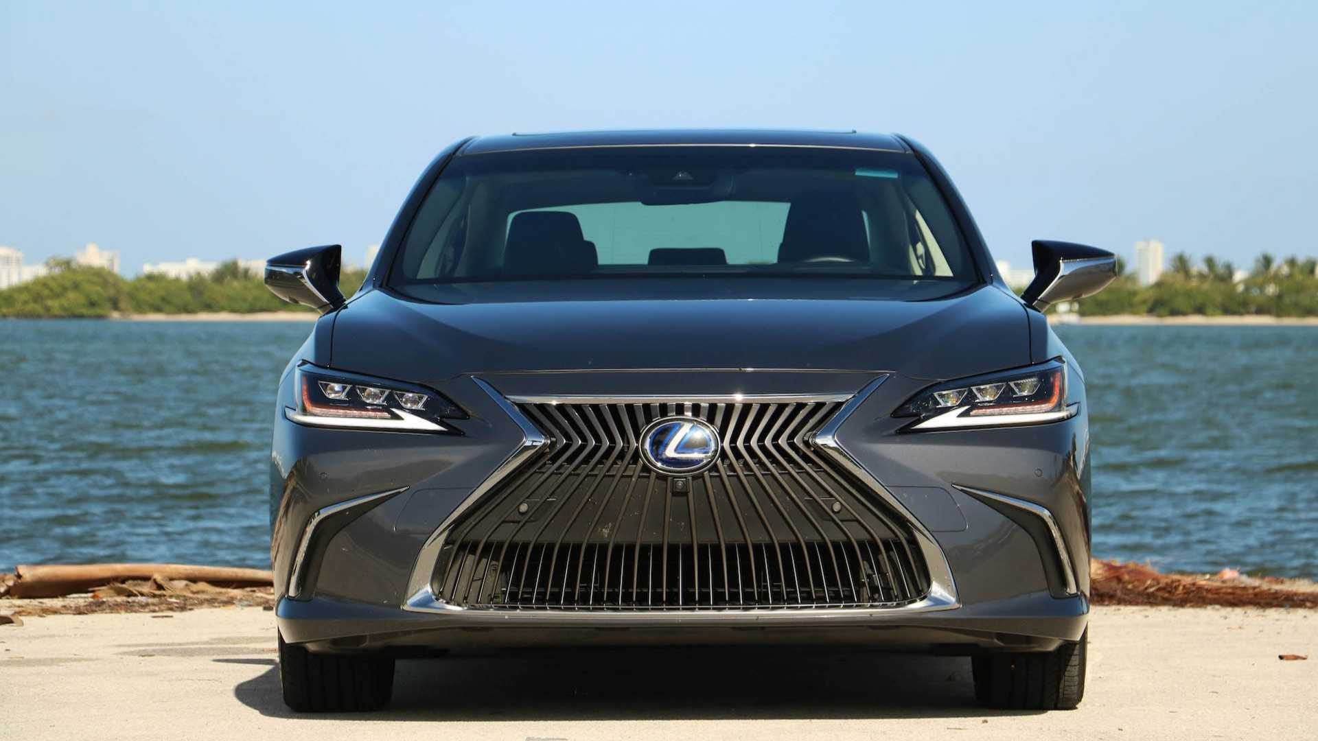 Lexus es300. Lexus es 300h. Лексус es 300h 2019. Lexus es300h 2020. Лексус es 300 2019.