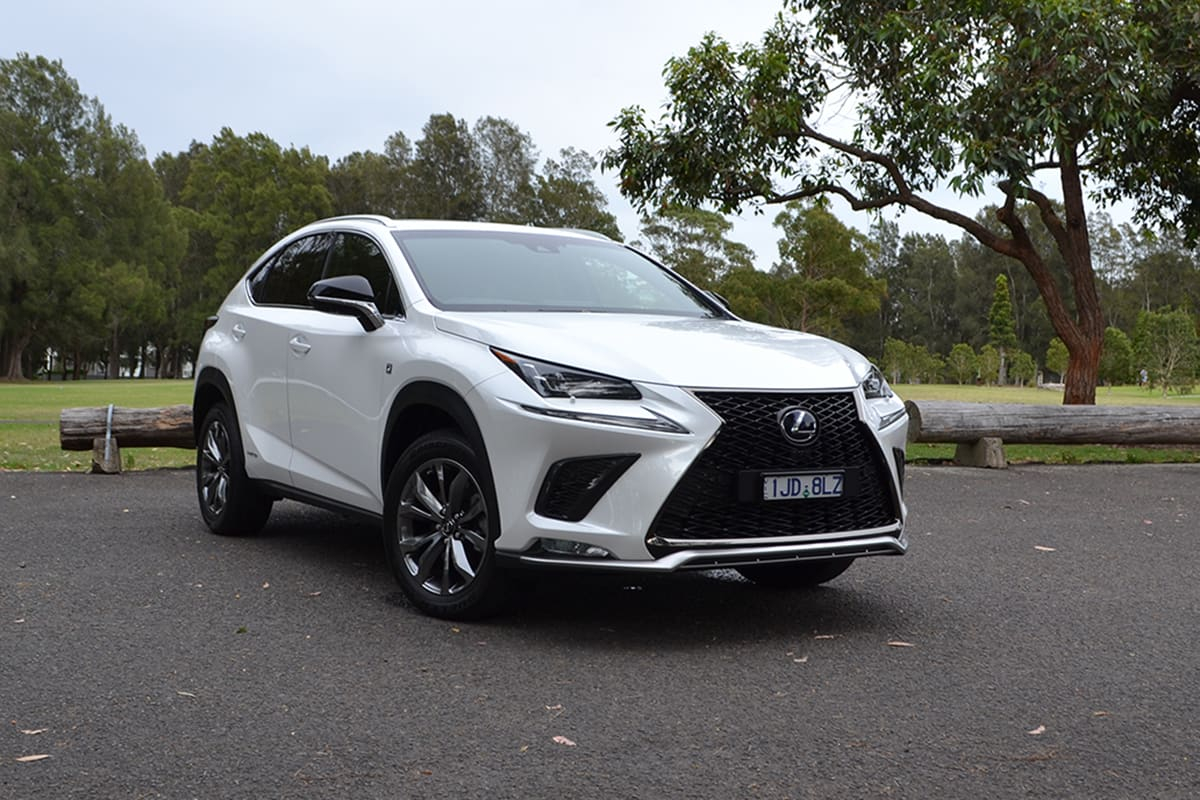 Lexus nx 200 и 300 отличия