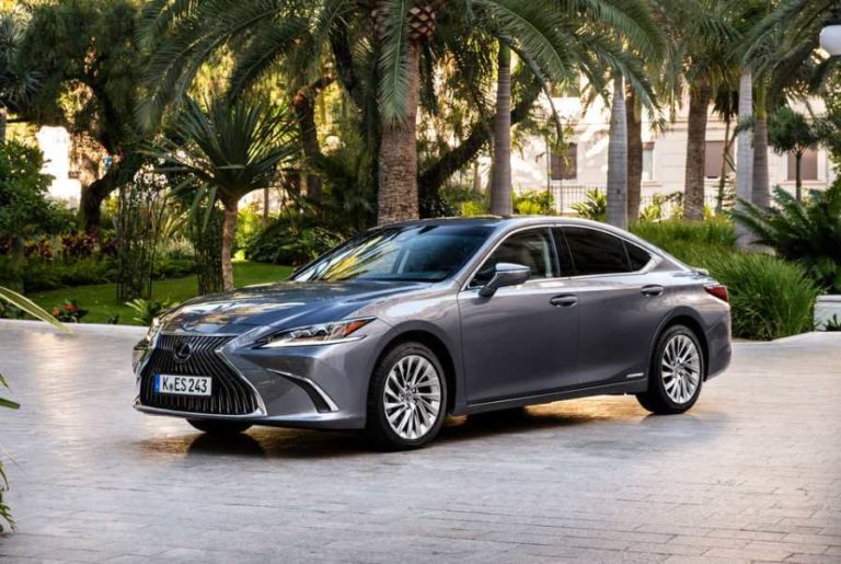 2023 Lexus ES 300h Exterior