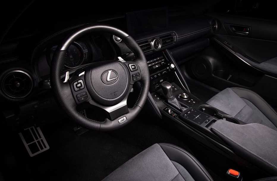 New 2024 Lexus LQ Interior